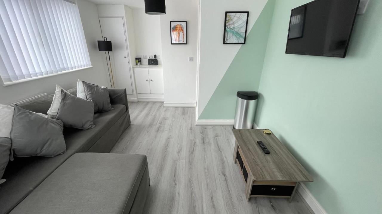 Ryan Air I Bnb - Lfc Apartments リヴァプール エクステリア 写真