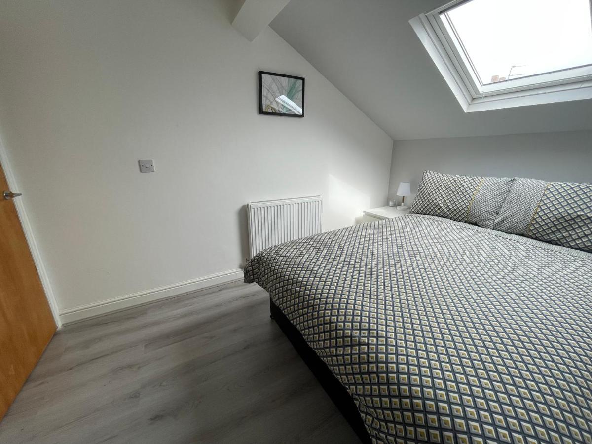 Ryan Air I Bnb - Lfc Apartments リヴァプール エクステリア 写真